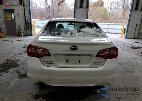 2015 Subaru Legacy 2.5I z USA, uszkodzony, nr VIN 4S3BNAA60F3022770